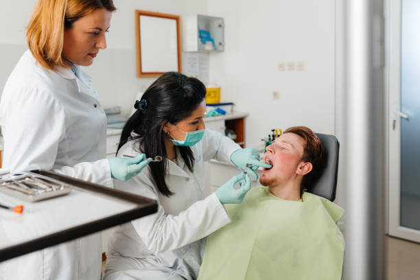 Best Emergency Root Canal Treatment in Coleytown, CT
